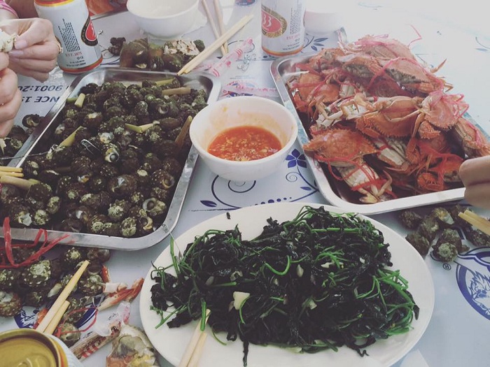 Ốc, ghẹ, tôm cá, cù kỳ, cua…